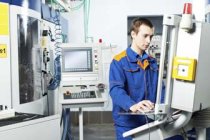 mechanical engineering technicians image